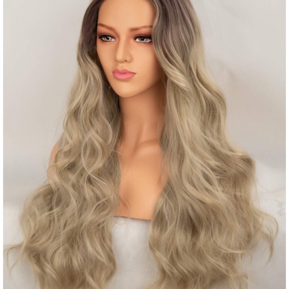 Marie 22” ASH BROWN OMBRÉ BODYWAVE MIDDLE PART Wig - Picture 5 of 7